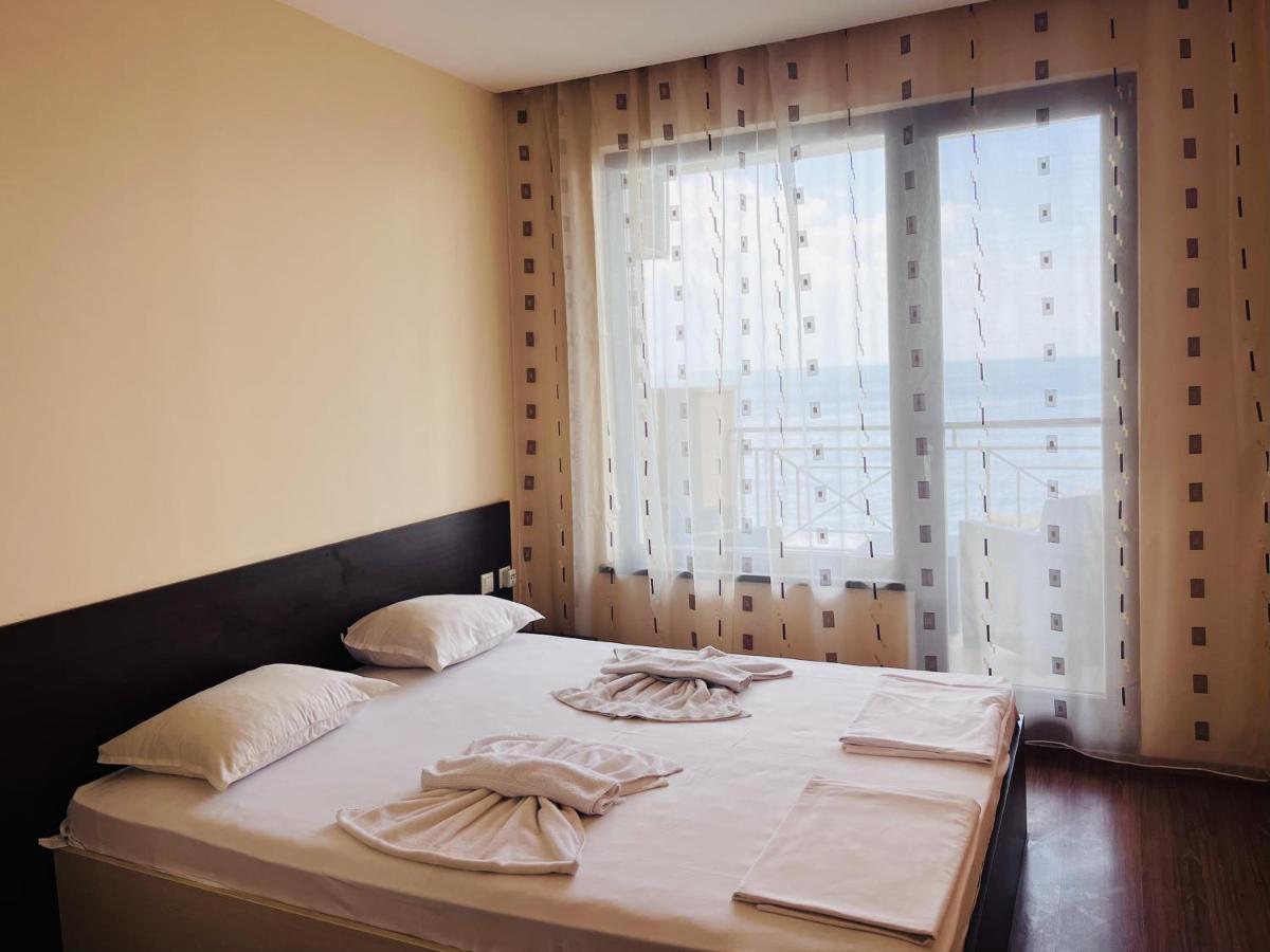 Sea View Rental Front Beach Golden Sands Exterior foto